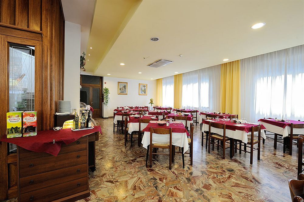 Hotel Samoa ريميني المظهر الخارجي الصورة